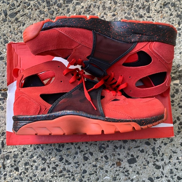 nike air huarache quickstrike